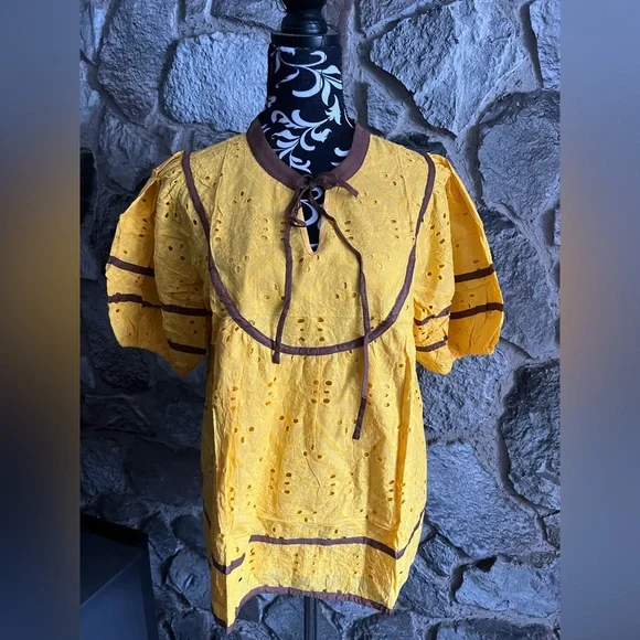 NWT Falechay Short Sleeve Blouse L - Picture 1 of 6